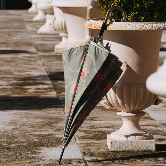 Parapluie femme canne IKEBANA shooting