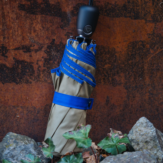 Parapluie Femme Pliant Pesto finition Bleu Klein