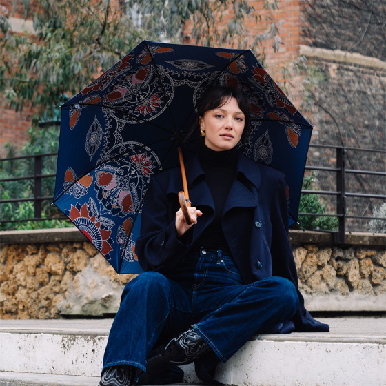 Parapluie femme canne DOUBLÉ MANDALA shooting