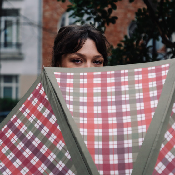 Parapluie femme canne CARREAUX CAMPAGNARDS shooting
